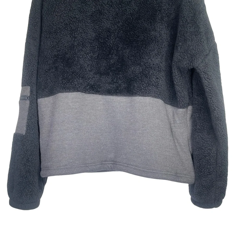 Fantastic Fawn Small Black & Grey Fuzzy Pullover